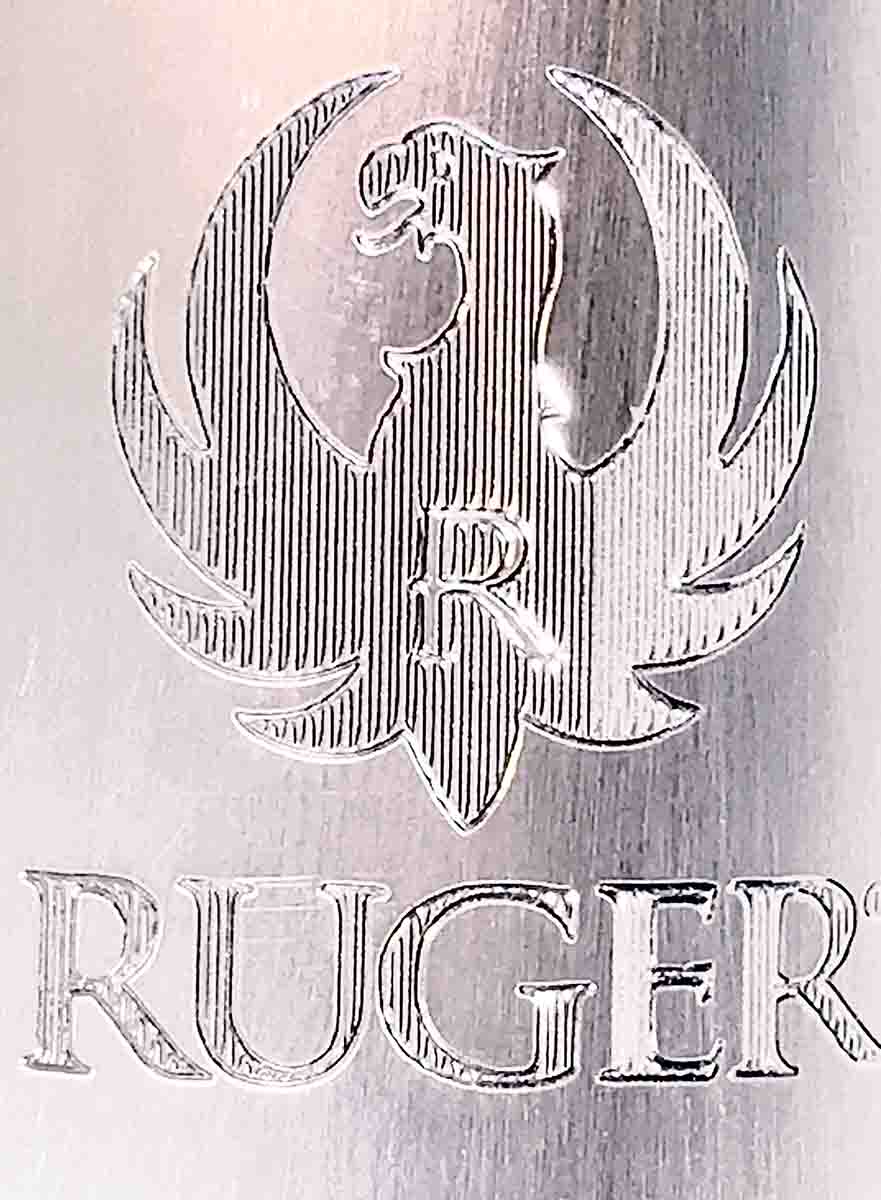 Ruger’s emblem decorates the floorplate.